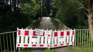 gesperrte Brücke über den Marbach